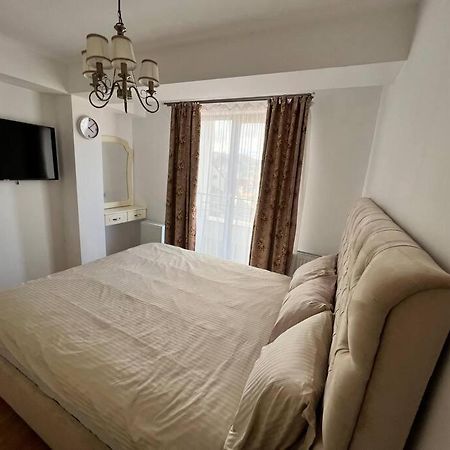 Central Apartment With Panoramic View Брашов Екстериор снимка